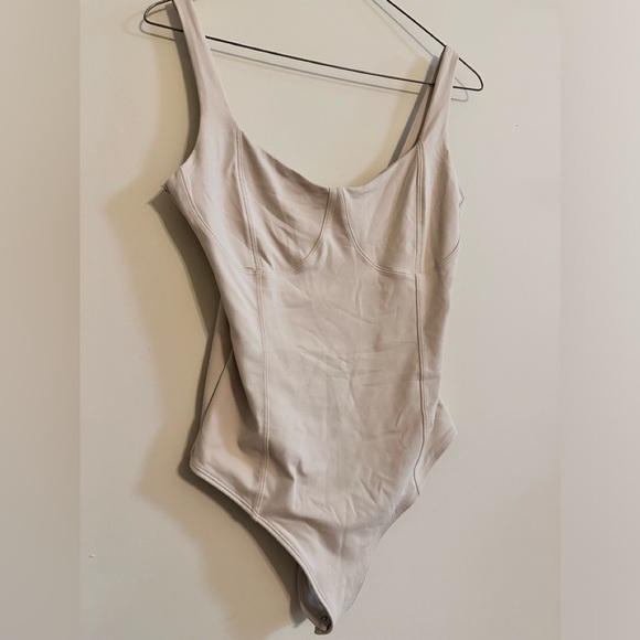 Abercrombie & Fitch Double-Layered Seamless Fabric Corset Bodysuit Tan medium - Picture 4 of 7